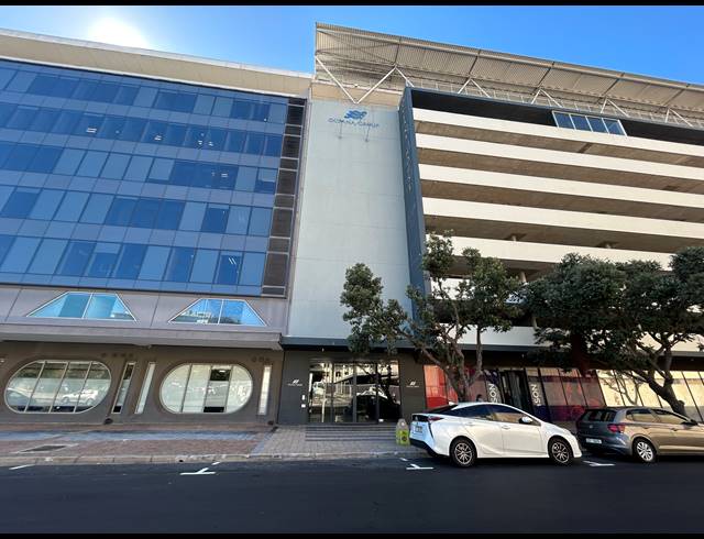 386.50M² BUILDING TO LET IN FORESHORE